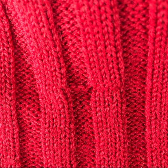 Women's Indigenous Designs Red Alpaca and Wool Blend Front Zip Sweater. Size M - Picture 14 of 14